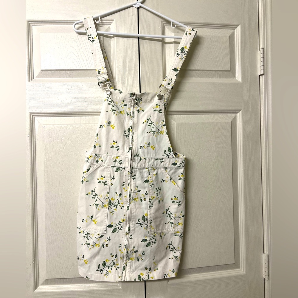 Cute summer overall dress